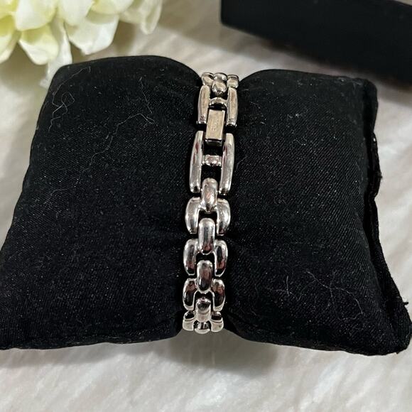 Fossil F2 ES8969 Stainless Steel Analog Quartz Silver Link Bracelet Wrist Watch main image 12
